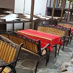 Hotel Liani 3*