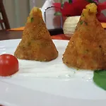 Liani 3* Lovetj