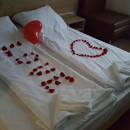 Liani Hotel 3*