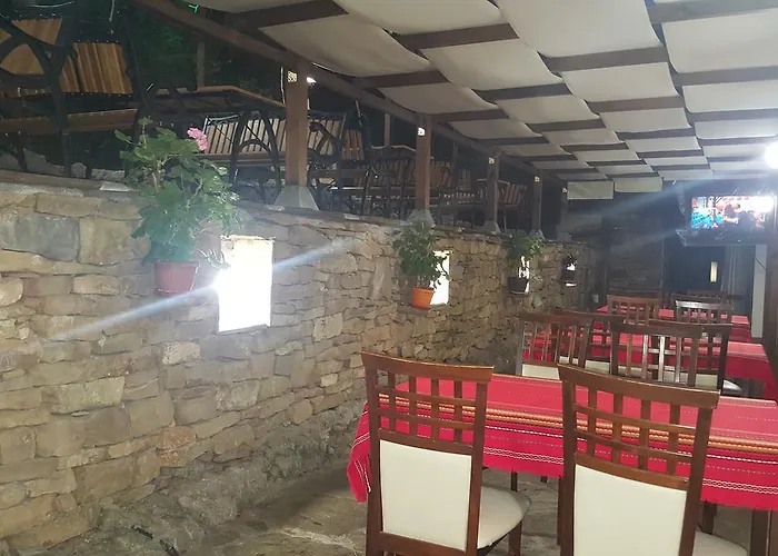 Хотел лиани