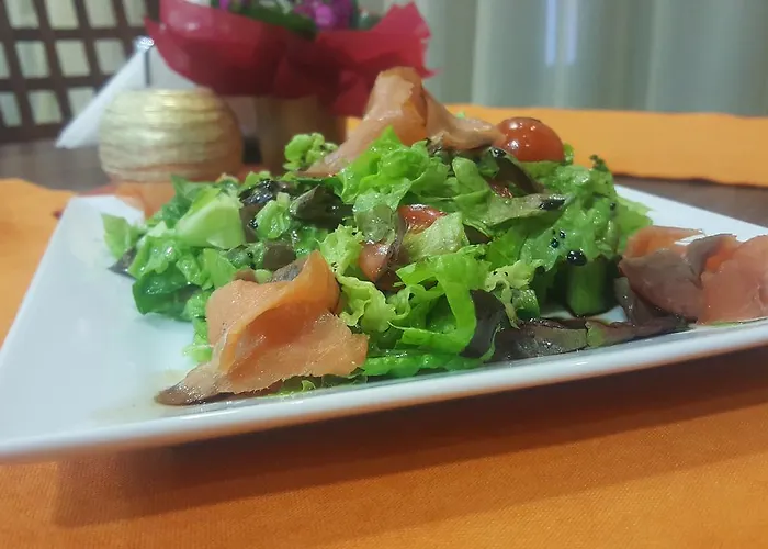 лиани Хотел 3*