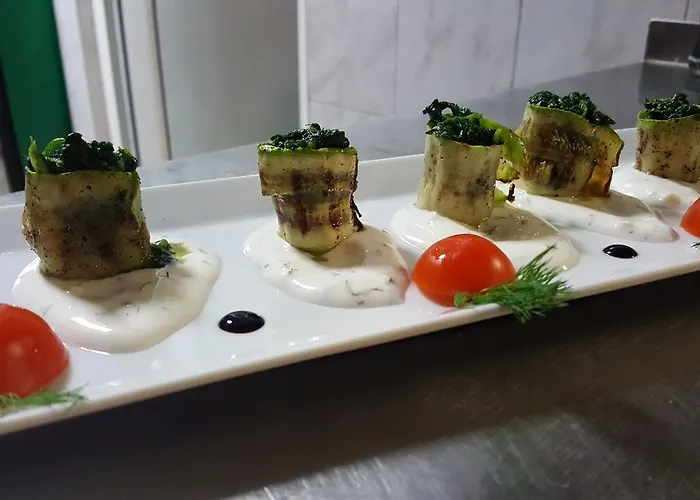 Хотел лиани 3*