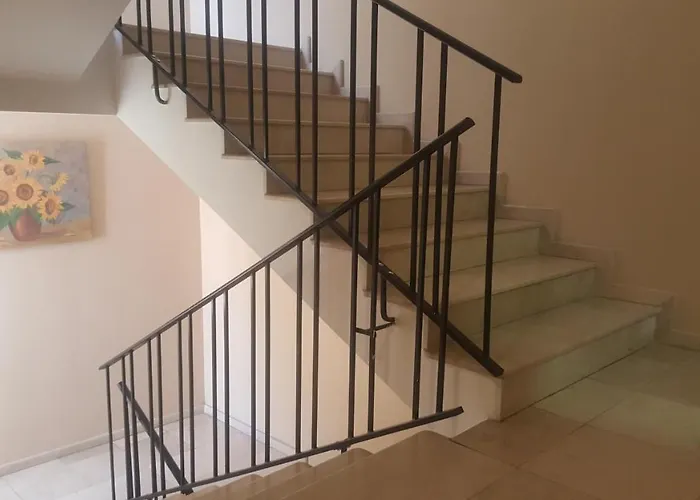 Хотел лиани 3*