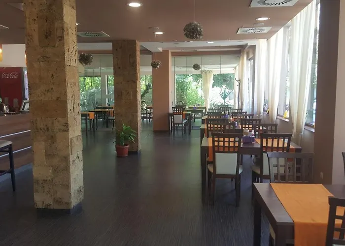 Хотел лиани Ловеч