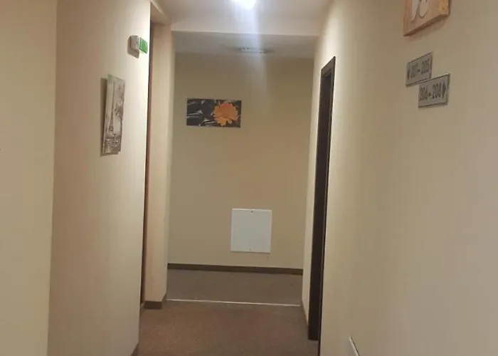 Хотел лиани 3*